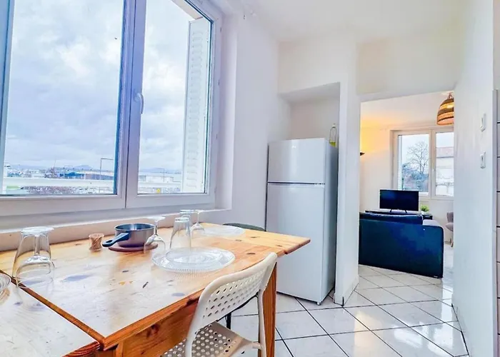 Joli T3 Avec Parking Prive كليرمونت-فيراند